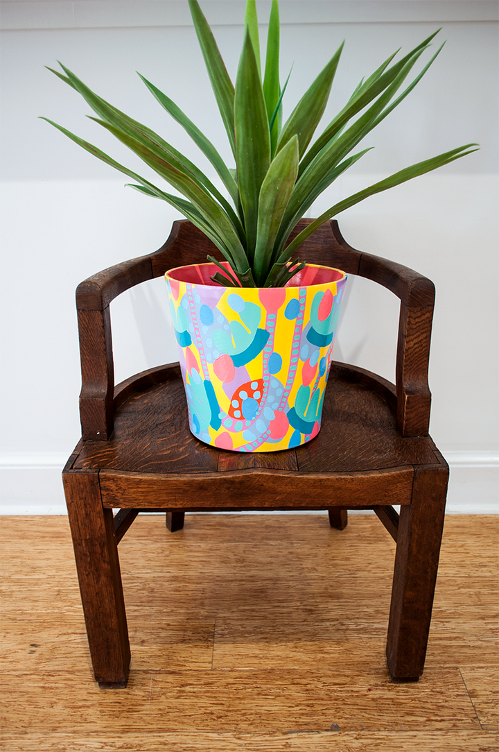 6 PLAYGROUND - EXTRA LARGE ABSTRACT PLANTER