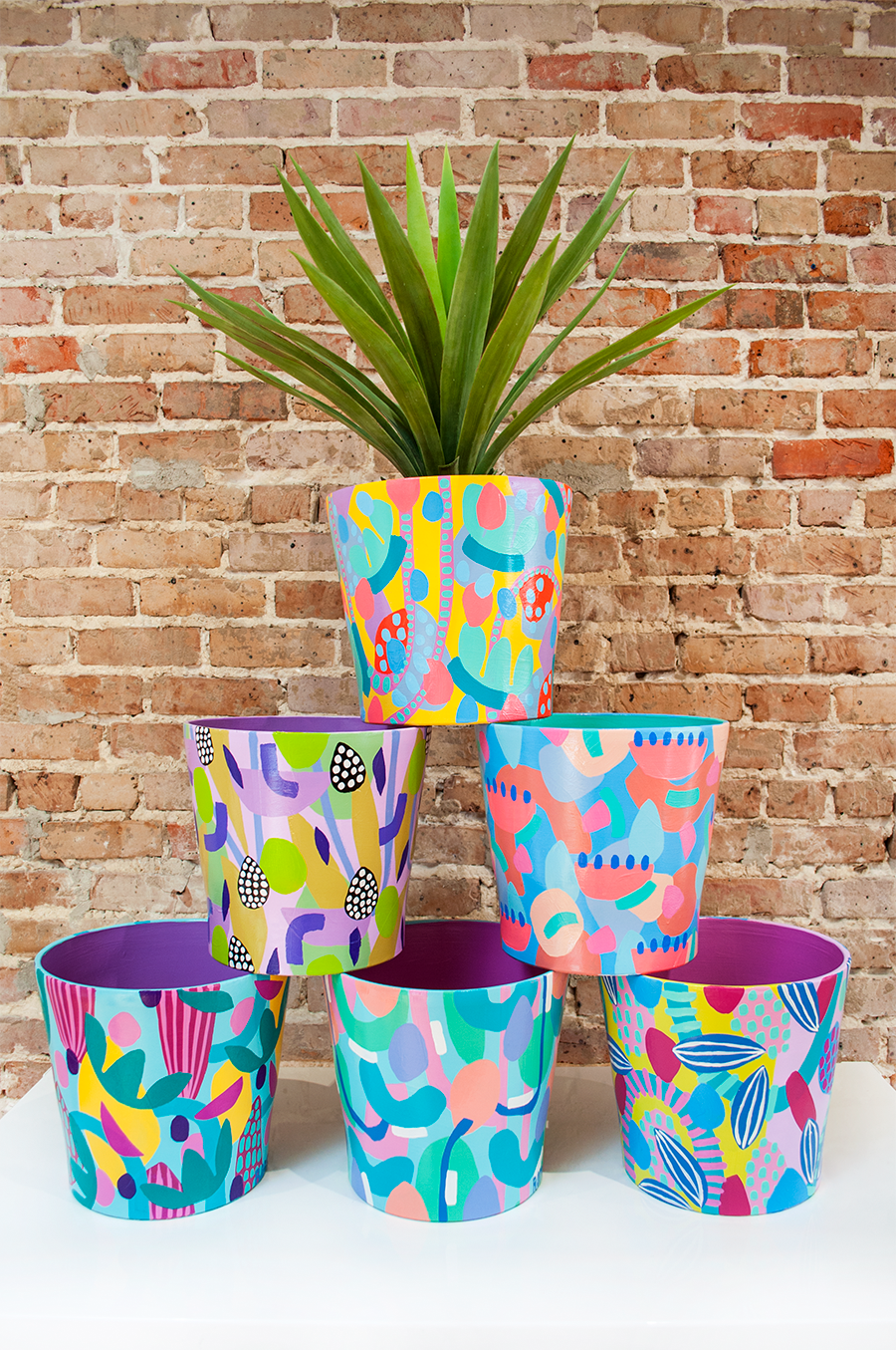 6 PLAYGROUND - EXTRA LARGE ABSTRACT PLANTER