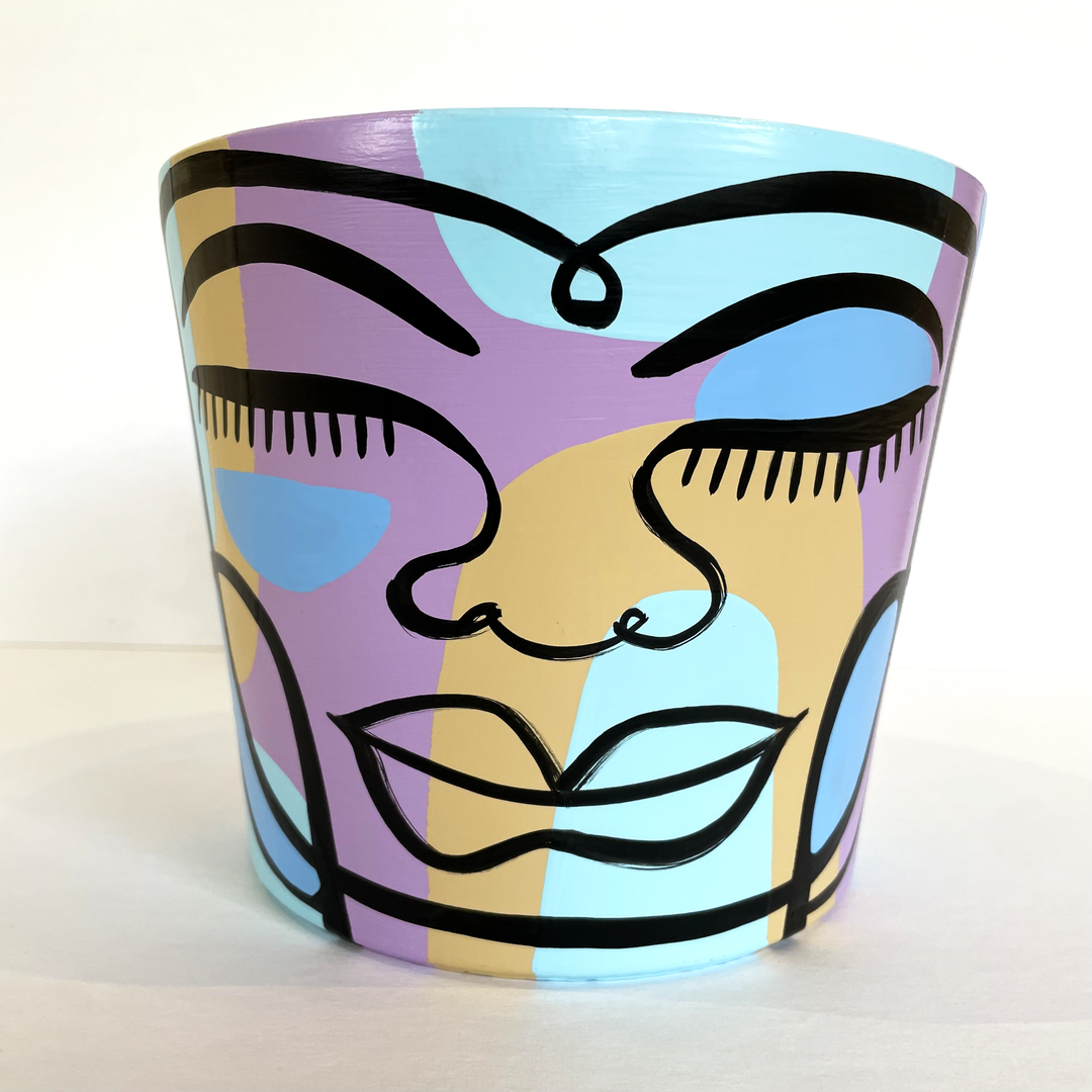 Medium Peace Planter (m70)