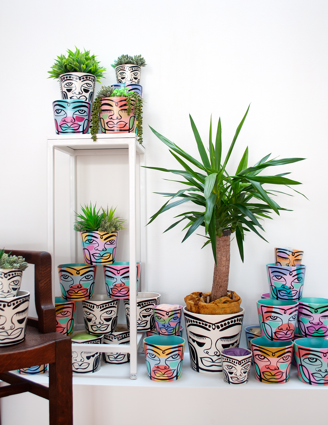 Medium Peace Planter (m75)