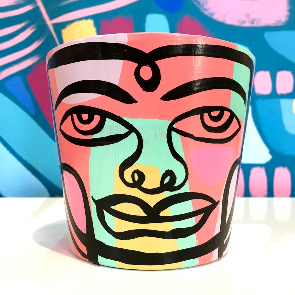 Small Peace Planter (sm15)